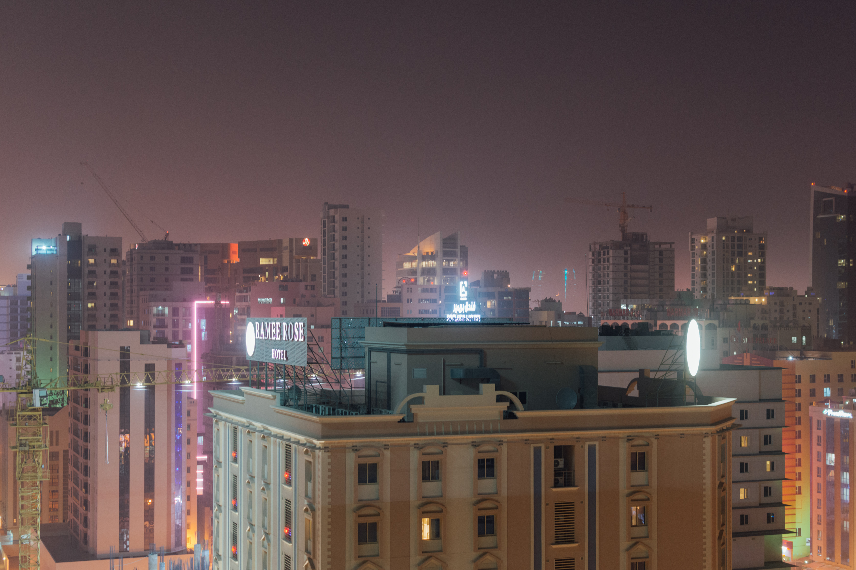 Bahrain in Photos: Dust