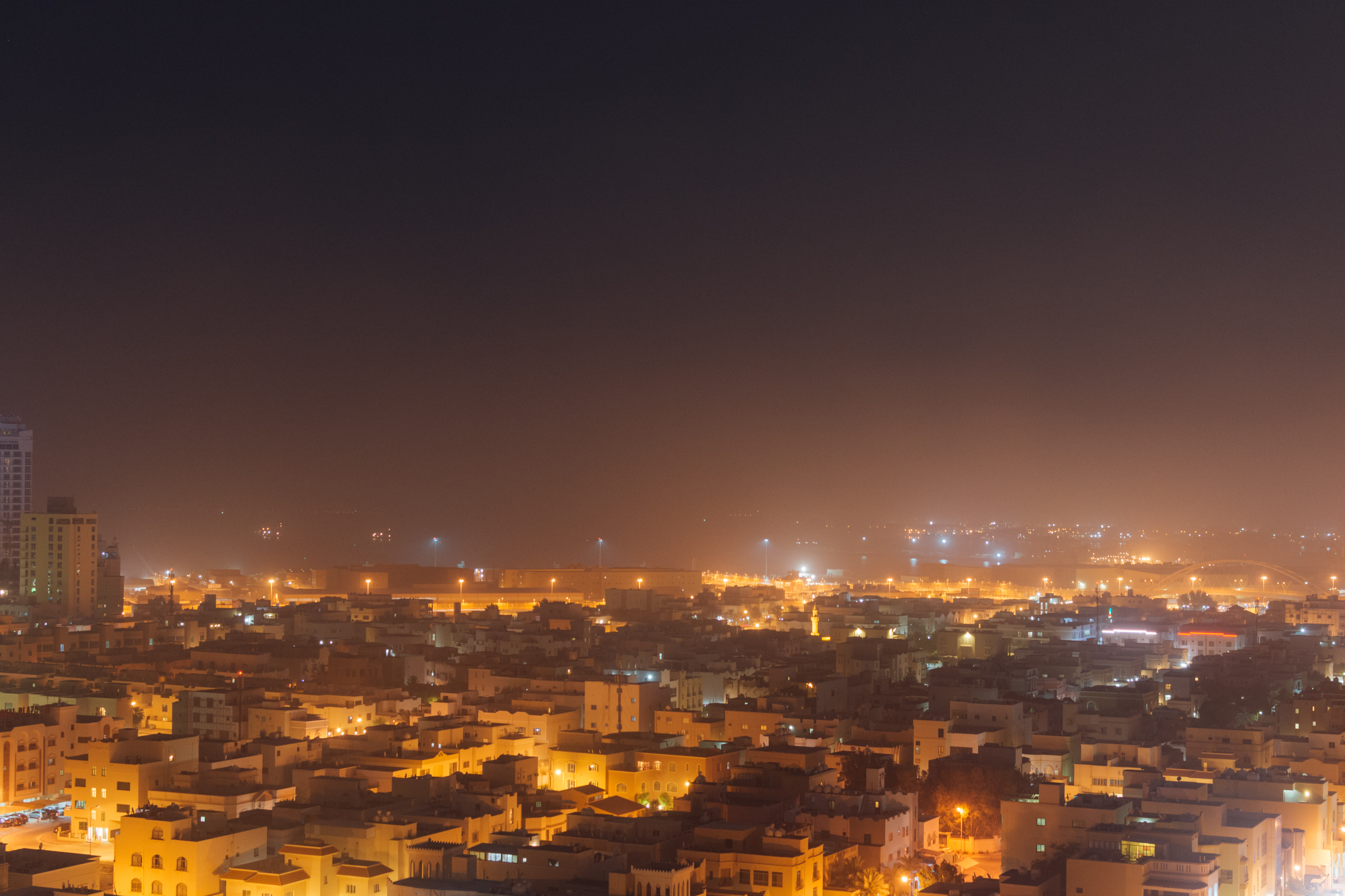 Bahrain in Photos: Dust